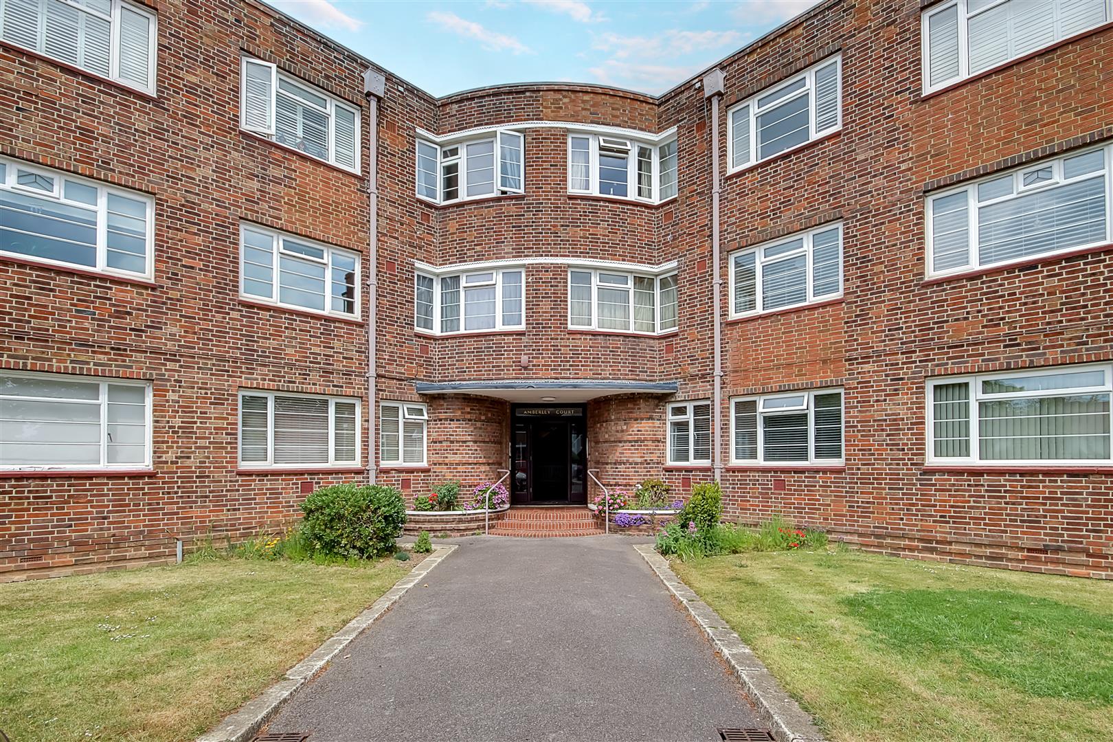 Flat | Mill Road, Worthing, BN11 | Let Agreed